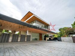 Nassim Road (D10), Detached #527447331